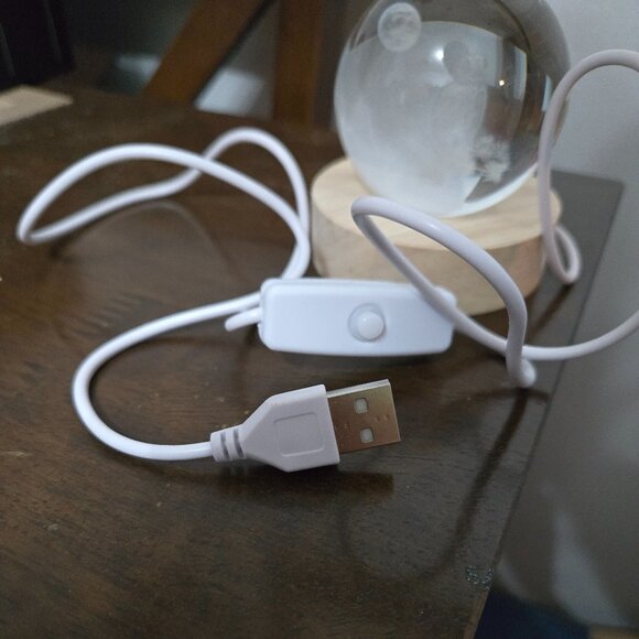 Owl light-up crystal ball - Picture 3 of 4